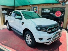 2020 FORD RANGER 2.2TDCI XLS A/T P/U SUP/CAB Great looking bakkie.
