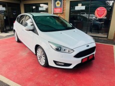 2016 FORD FOCUS 1.0 ECOBOOST TREND 5DR Spacious 6-speed manual hatch.
